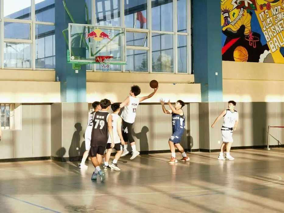 청도도시대학교 학생들의 캠퍼스 체육활동